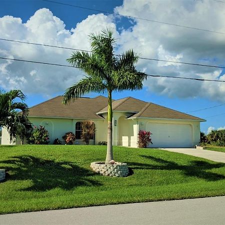 Villa Luhna 3 Bed / 2 Bath Canalfront Heated Pool Cape Coral Kültér fotó